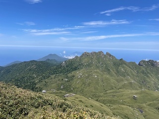 山頂からの永田岳